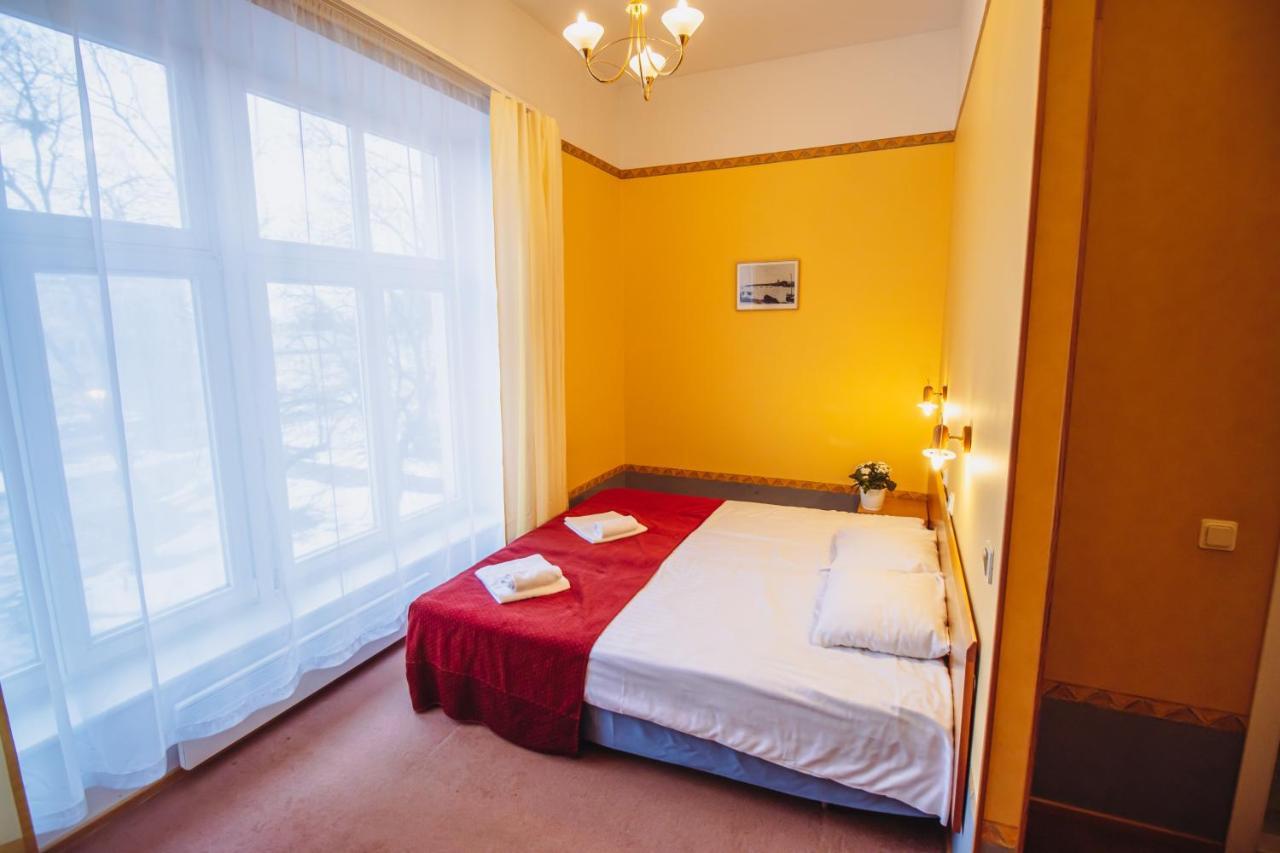 Hotel Promenaadi 哈普萨卢 外观 照片