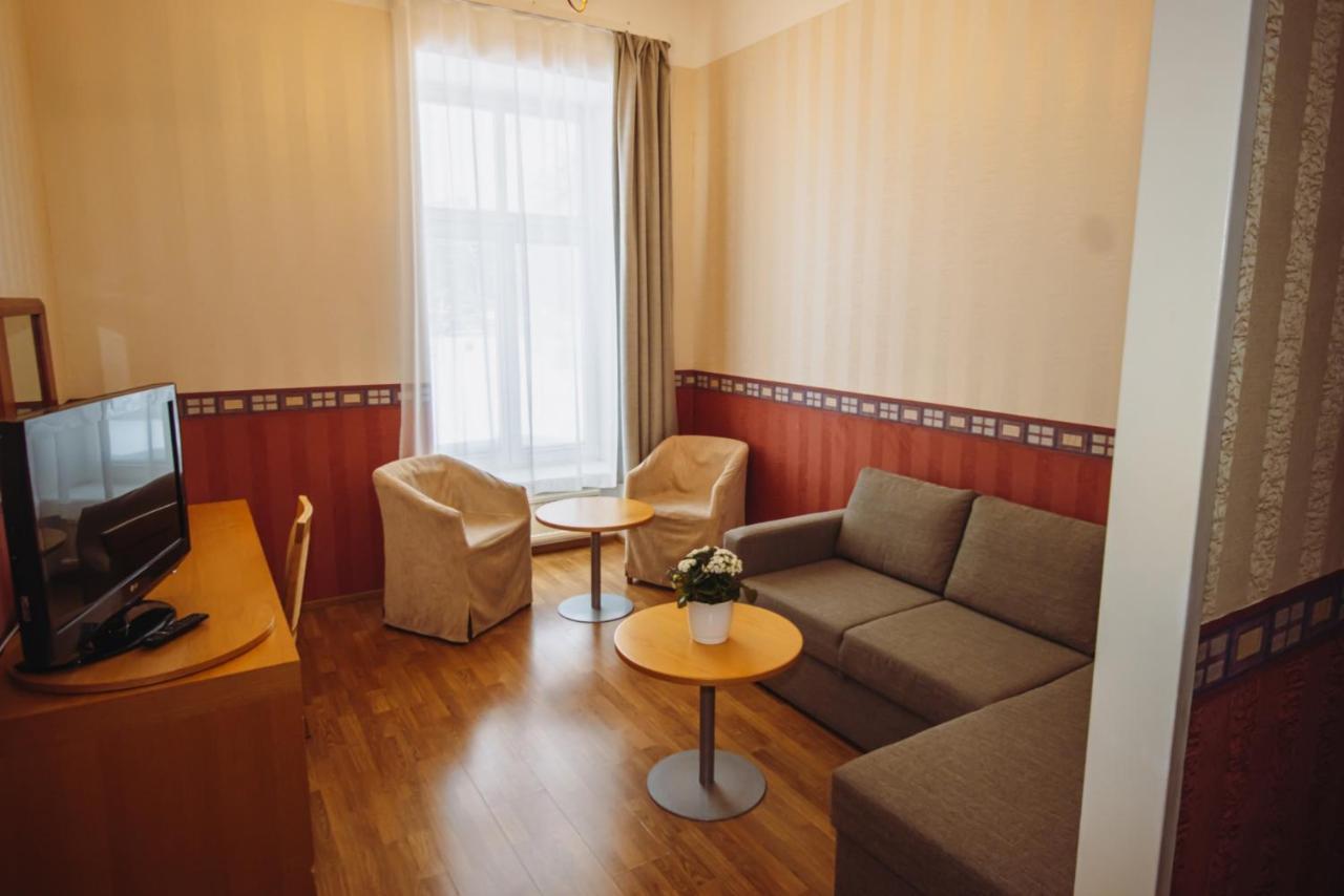 Hotel Promenaadi 哈普萨卢 外观 照片
