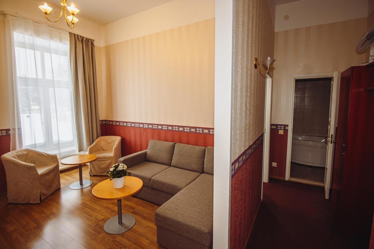 Hotel Promenaadi 哈普萨卢 外观 照片