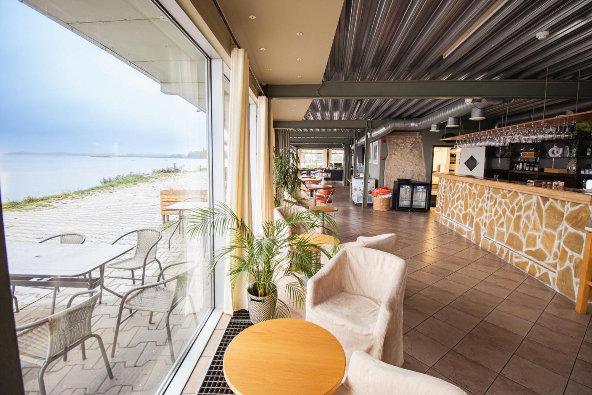 Hotel Promenaadi 哈普萨卢 外观 照片